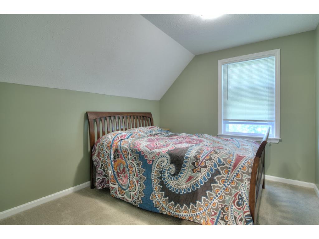159 Searles Road Nashua, NH 03062 - Photo 17 of 26
