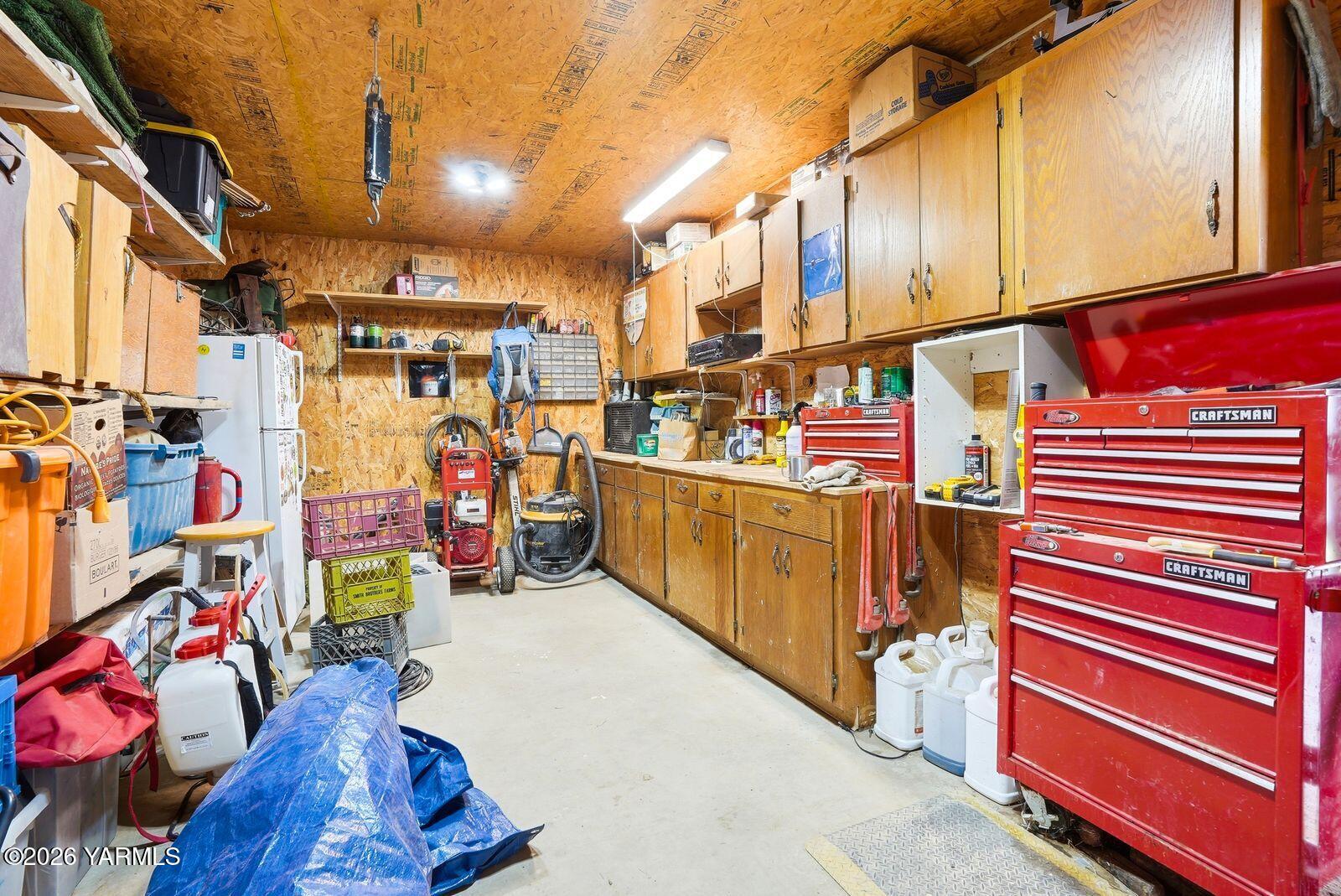 5005 Gamache Road Moxee, WA 98936 - Photo 17 of 48 15 - TackRoom