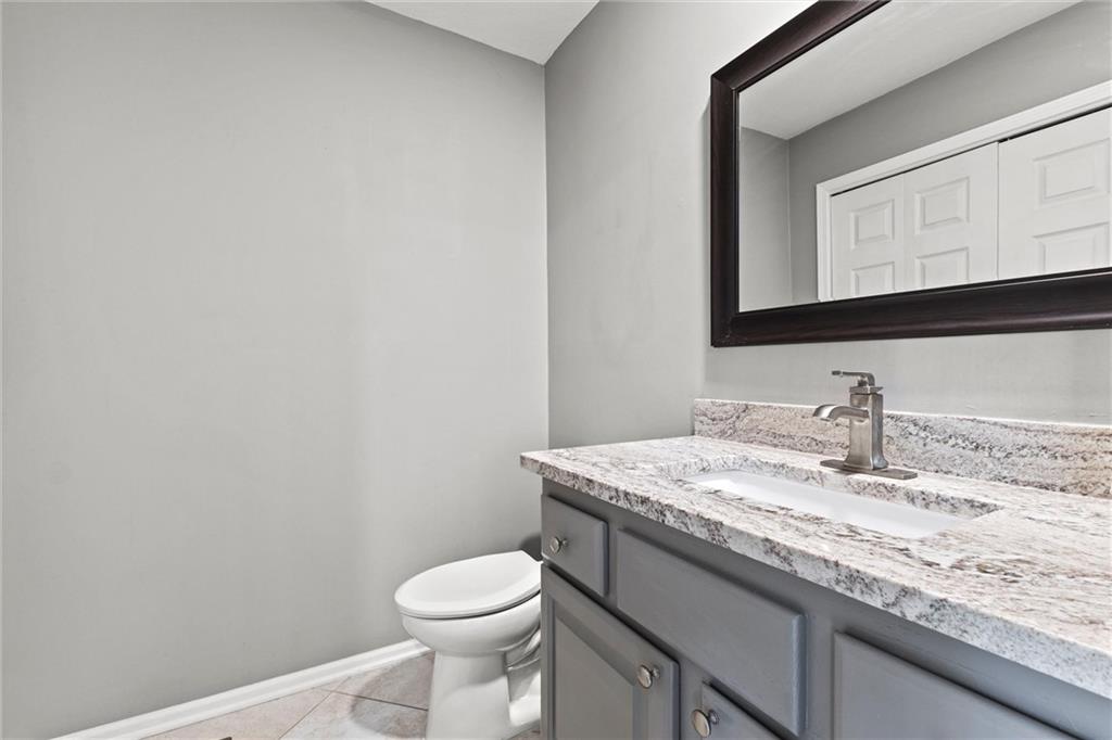 11739 Grant Street Overland Park, KS 66210 - Photo 21 of 31