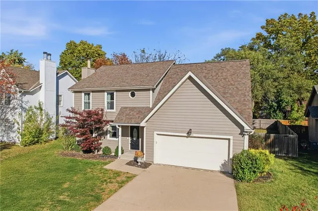 $450,000 | 11739 Grant Street, Overland Park, KS 66210