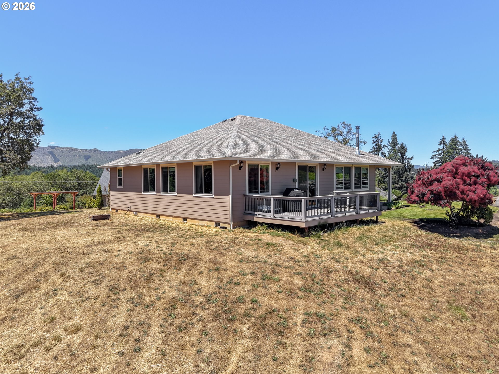 3721 Colonial Road Roseburg, OR 97471 - Photo 34 of 48