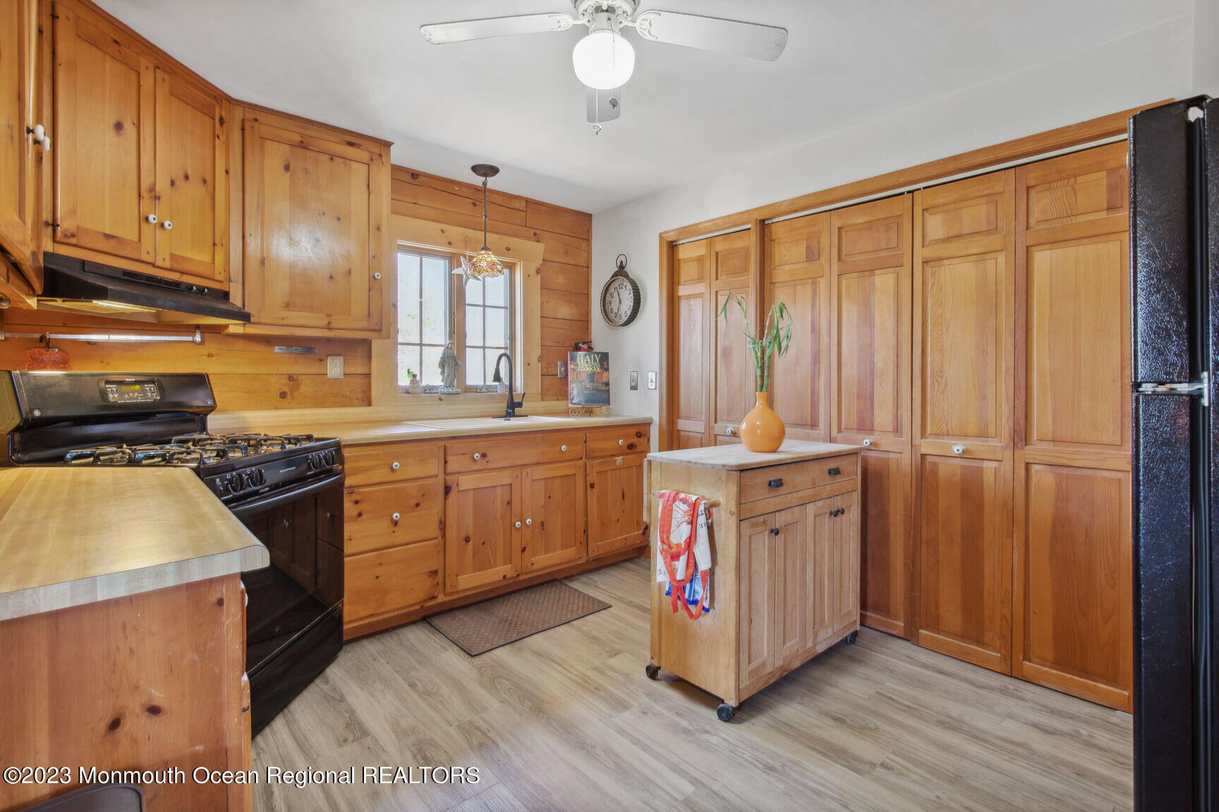 29 Gale Road Brick, NJ 08723 - Photo 11 of 44 0005-05Kitchen