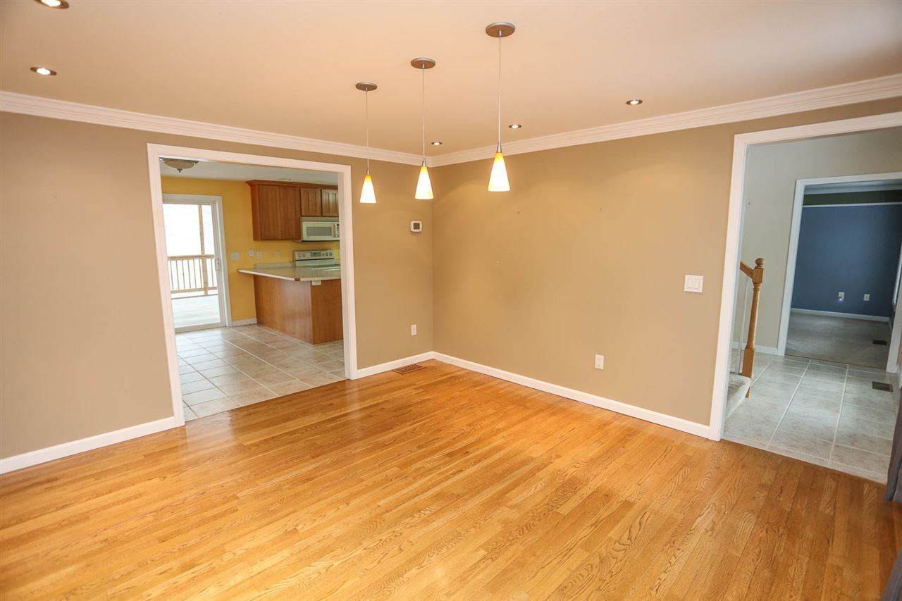 25 Watson Hill Road Raymond, NH 03077 - Photo 3 of 40