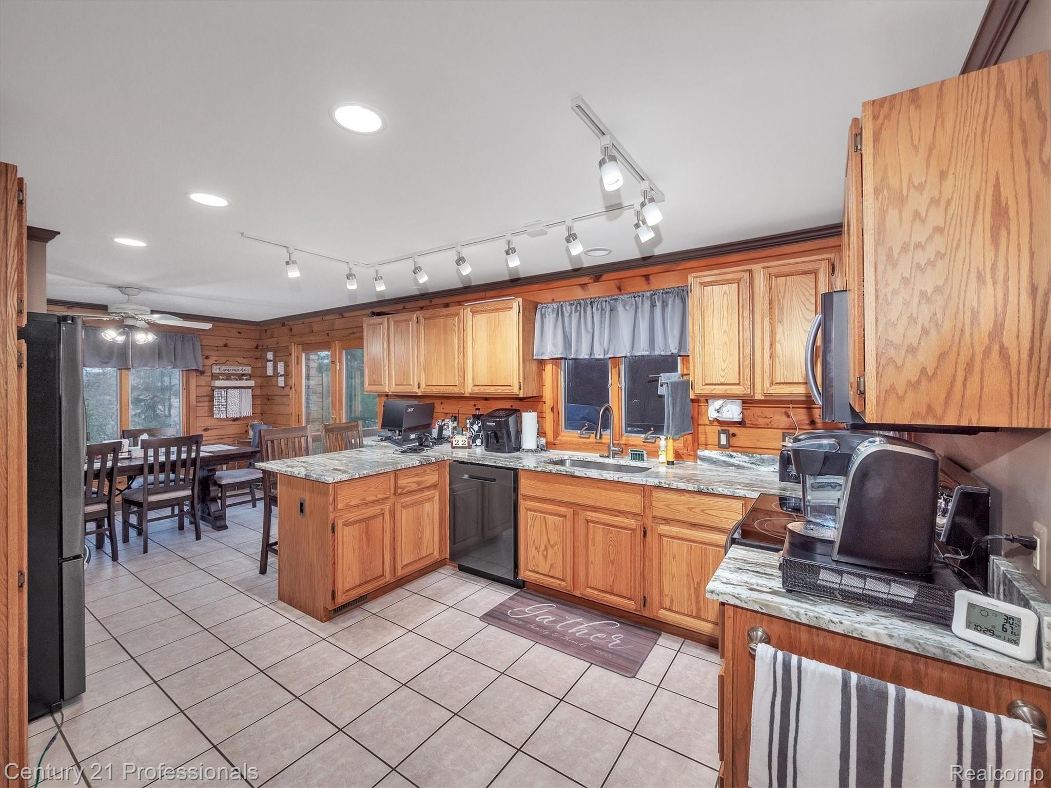12862 Foley Road Emmett, MI 48022 - Photo 11 of 83 13-12862 Foley Rd--windowstill-realestate-photography-15.jpg
