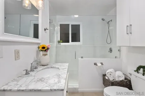 $1,500,000 | 8040 Girard Avenue, Unit 2, La Jolla, CA 92037