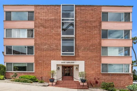 $1,500,000 | 8040 Girard Avenue, Unit 2, La Jolla, CA 92037