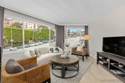 $1,500,000 | 8040 Girard Avenue, Unit 2, La Jolla, CA 92037