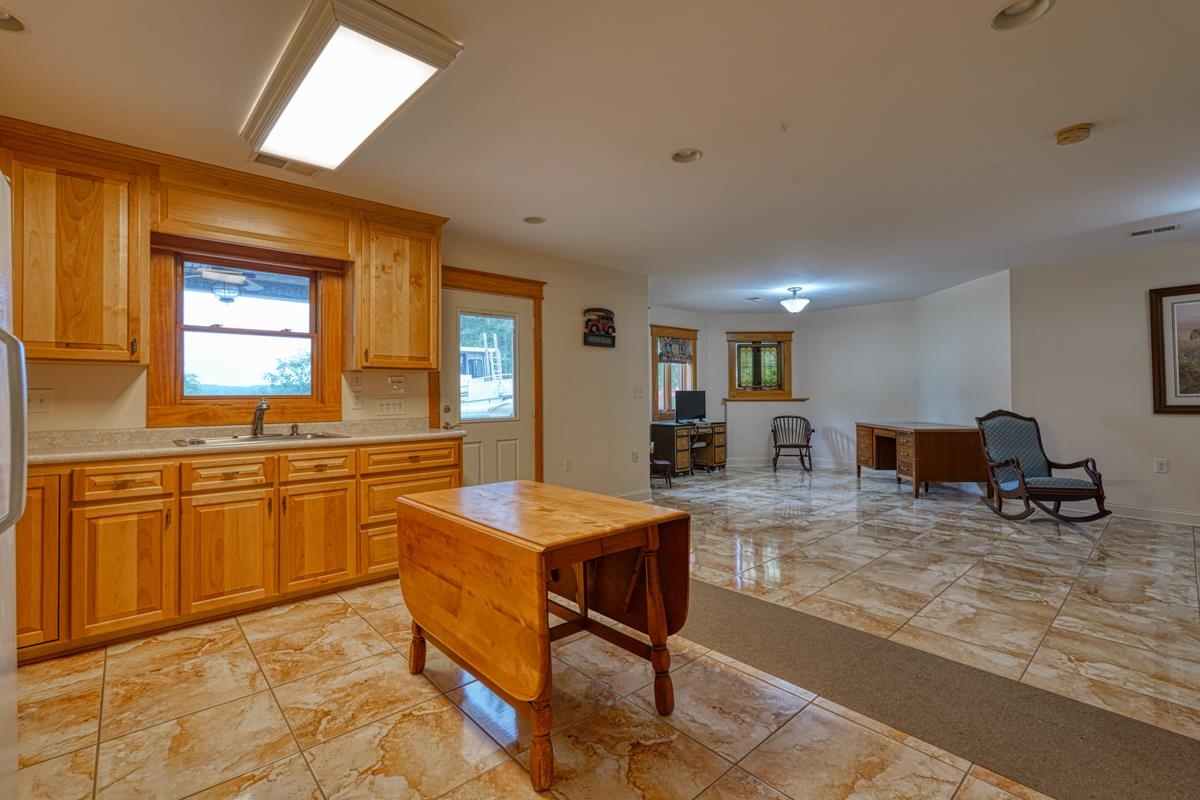 241 Coggins Shore Inman, SC 29349 - Photo 39 of 49 Gallery Image 39