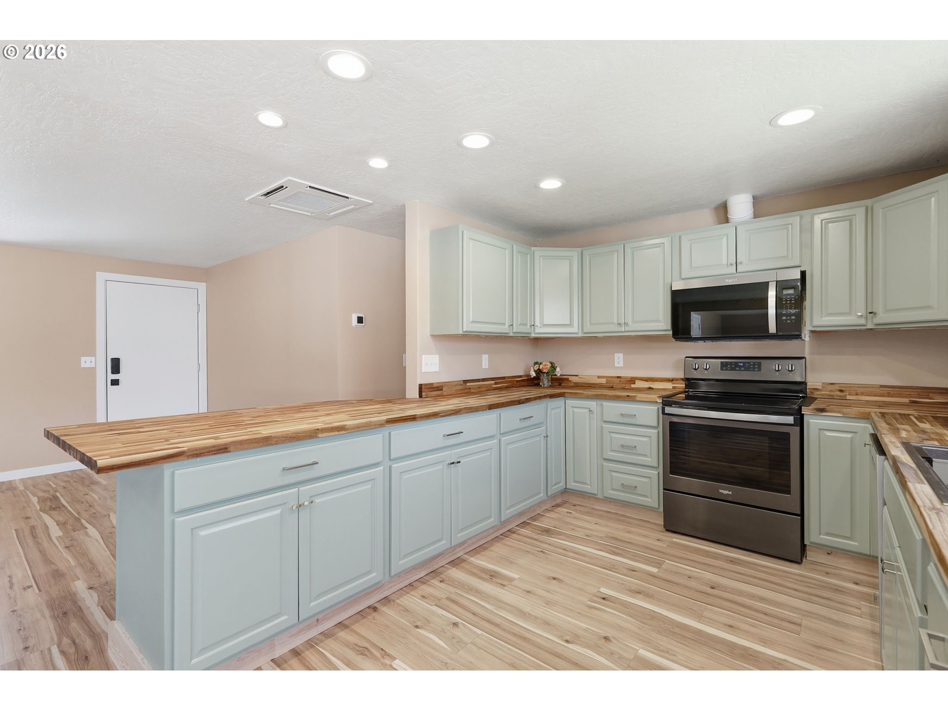 1705 Brewer Avenue Eugene, OR 97401 - Photo 11 of 38