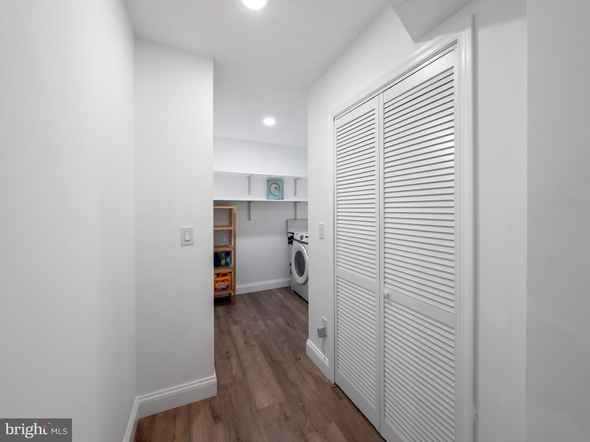 5503 Blacksburg Road Springfield, VA 22151 - Photo 28 of 30 a view of a kitchen from the hallway