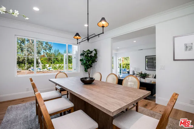 $4,350,000 | 24049 Chestnut Way, Calabasas, CA 91302