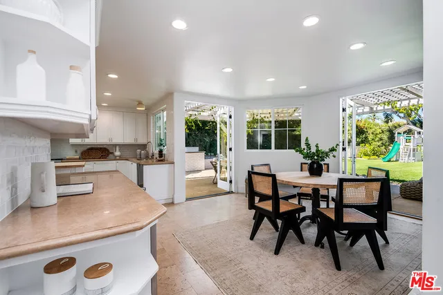 $4,350,000 | 24049 Chestnut Way, Calabasas, CA 91302