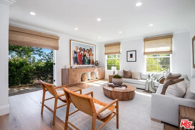$4,350,000 | 24049 Chestnut Way, Calabasas, CA 91302