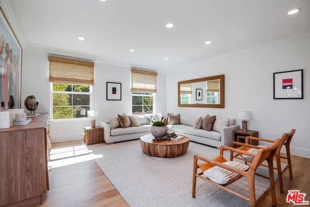 $4,350,000 | 24049 Chestnut Way, Calabasas, CA 91302