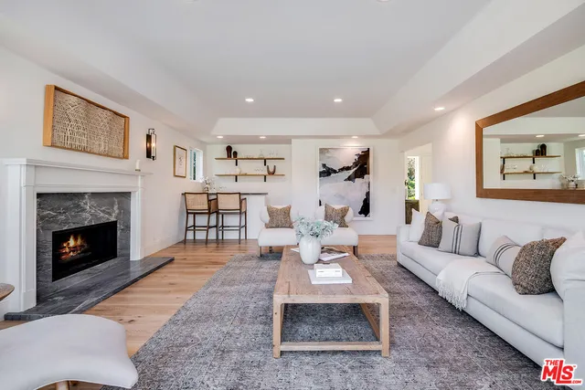 $4,350,000 | 24049 Chestnut Way, Calabasas, CA 91302