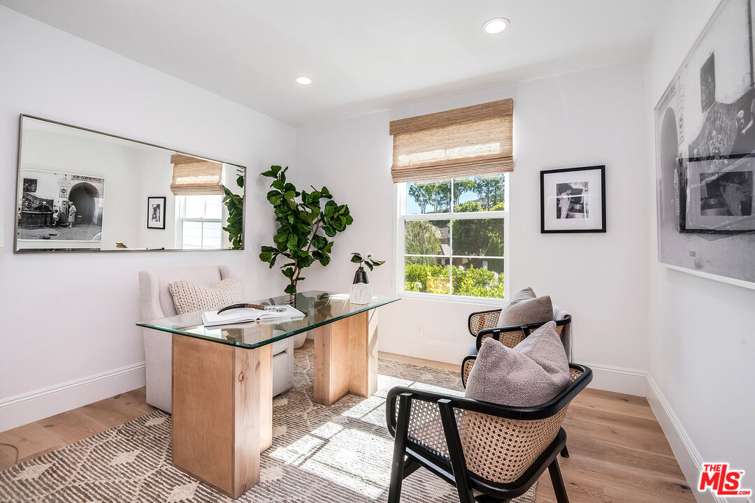 24049 Chestnut Way Calabasas, CA 91302 - Photo 29 of 53