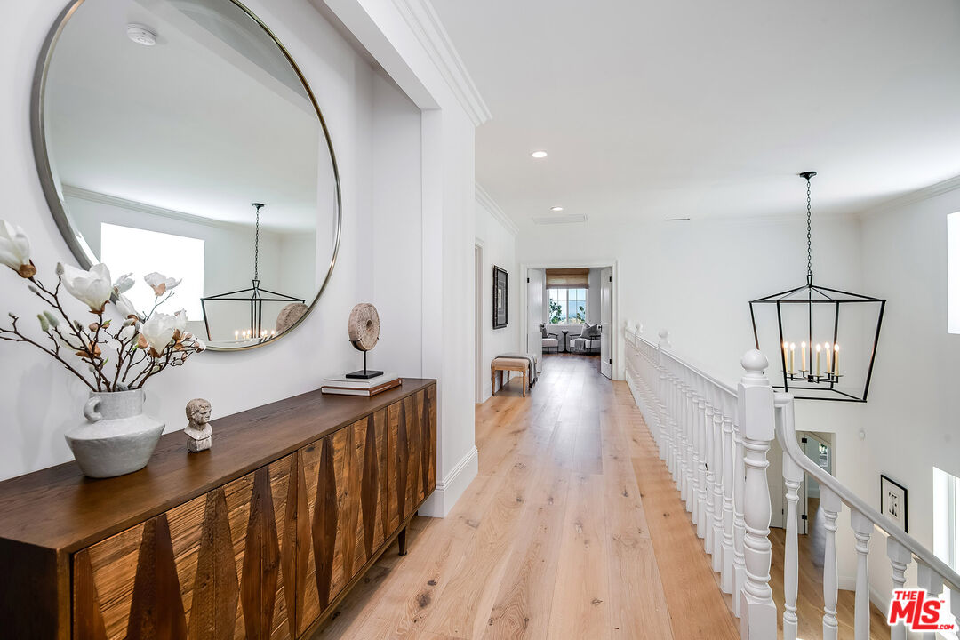 24049 Chestnut Way Calabasas, CA 91302 - Photo 30 of 53