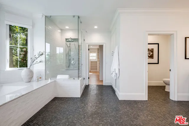 $4,350,000 | 24049 Chestnut Way, Calabasas, CA 91302