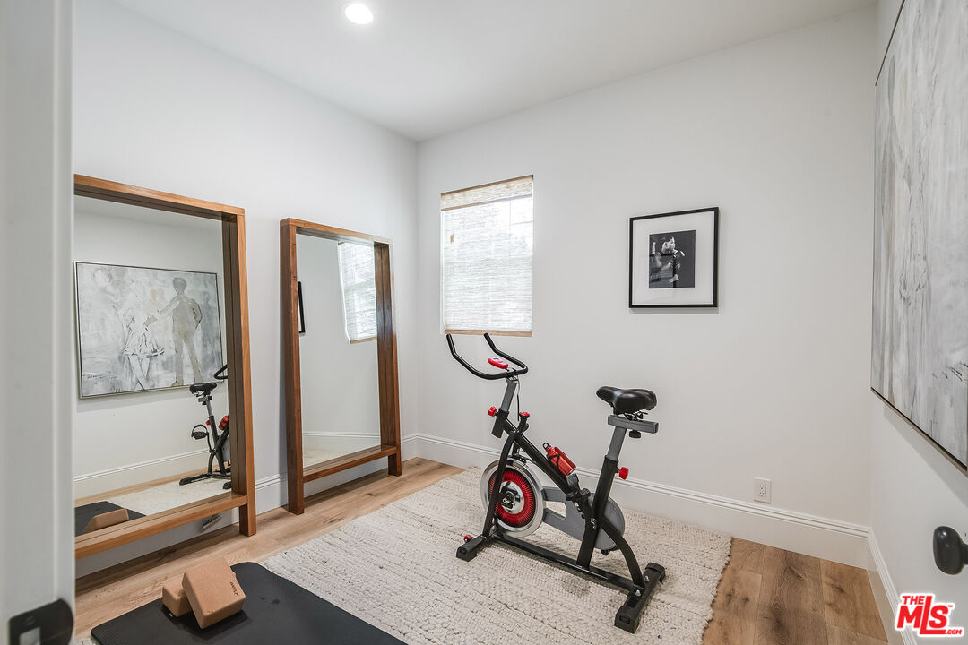 24049 Chestnut Way Calabasas, CA 91302 - Photo 38 of 53