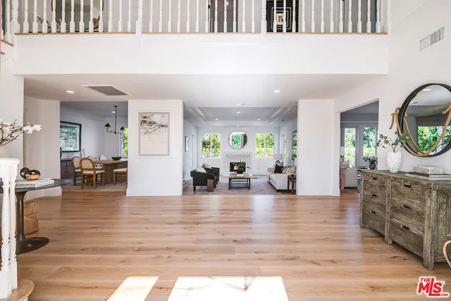 $4,350,000 | 24049 Chestnut Way, Calabasas, CA 91302