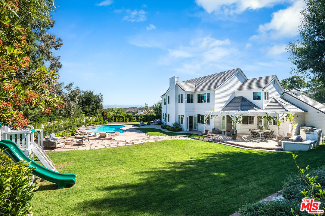 24049 Chestnut Way Calabasas, CA 91302 - Photo 51 of 53