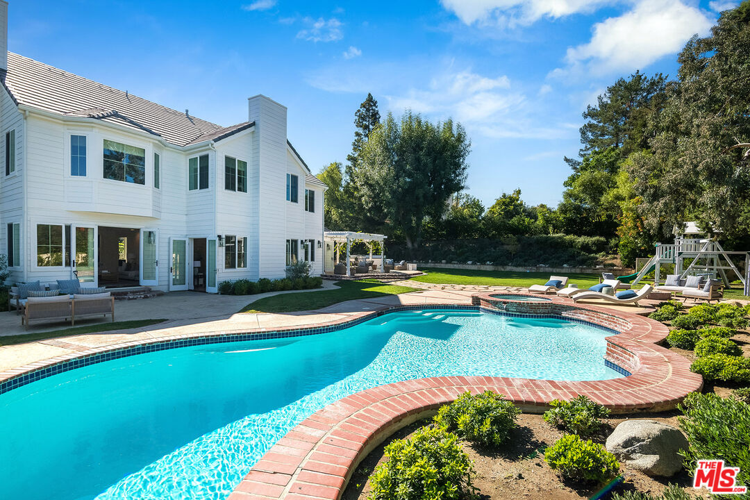 24049 Chestnut Way Calabasas, CA 91302 - Photo 52 of 53