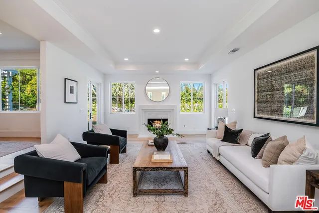 $4,350,000 | 24049 Chestnut Way, Calabasas, CA 91302
