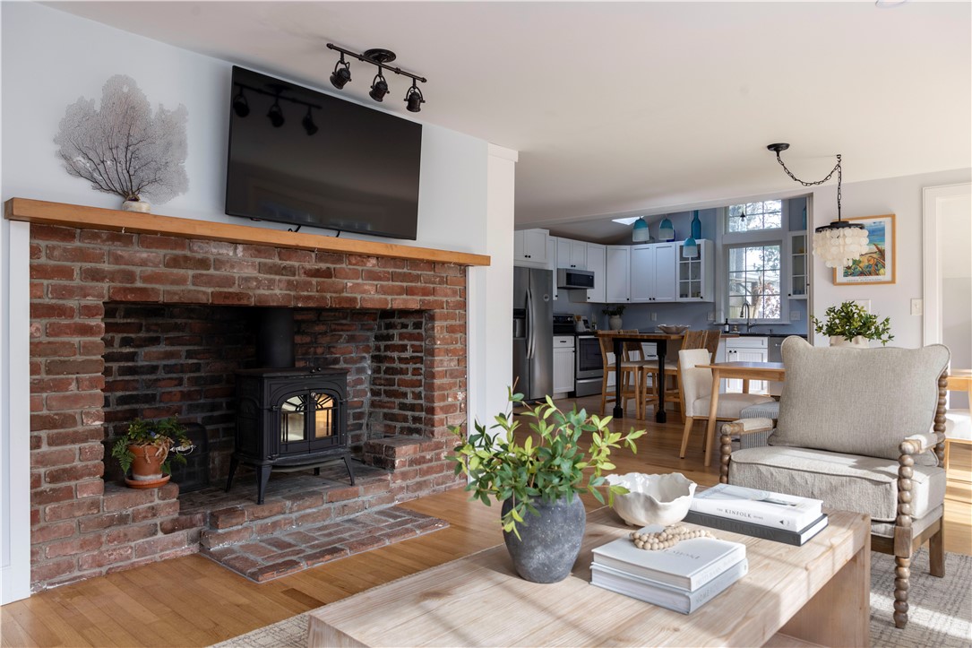 26 Wild Goose Road South Kingstown, RI 02879 - Photo 12 of 48 Gallery Image 12