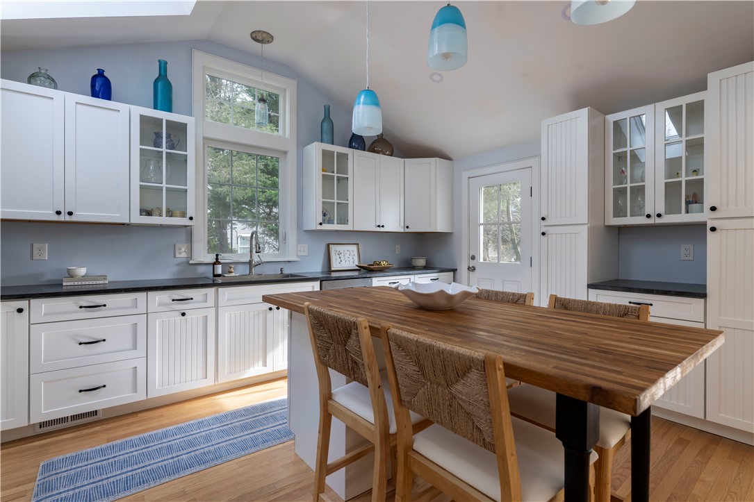 26 Wild Goose Road South Kingstown, RI 02879 - Photo 16 of 48 Gallery Image 16