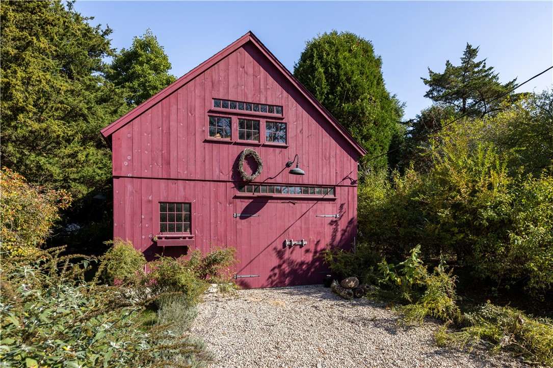 26 Wild Goose Road South Kingstown, RI 02879 - Photo 4 of 48 Gallery Image 4