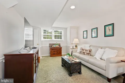 $900,000 | 4509 Clearbrook Lane, Kensington, MD 20895
