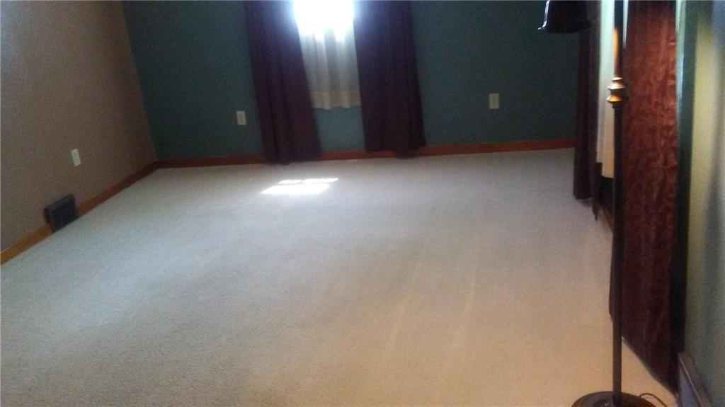 1174 Claridge-Elliott Road Jeannette, PA 15644 - Photo 12 of 24 Gallery Image 12