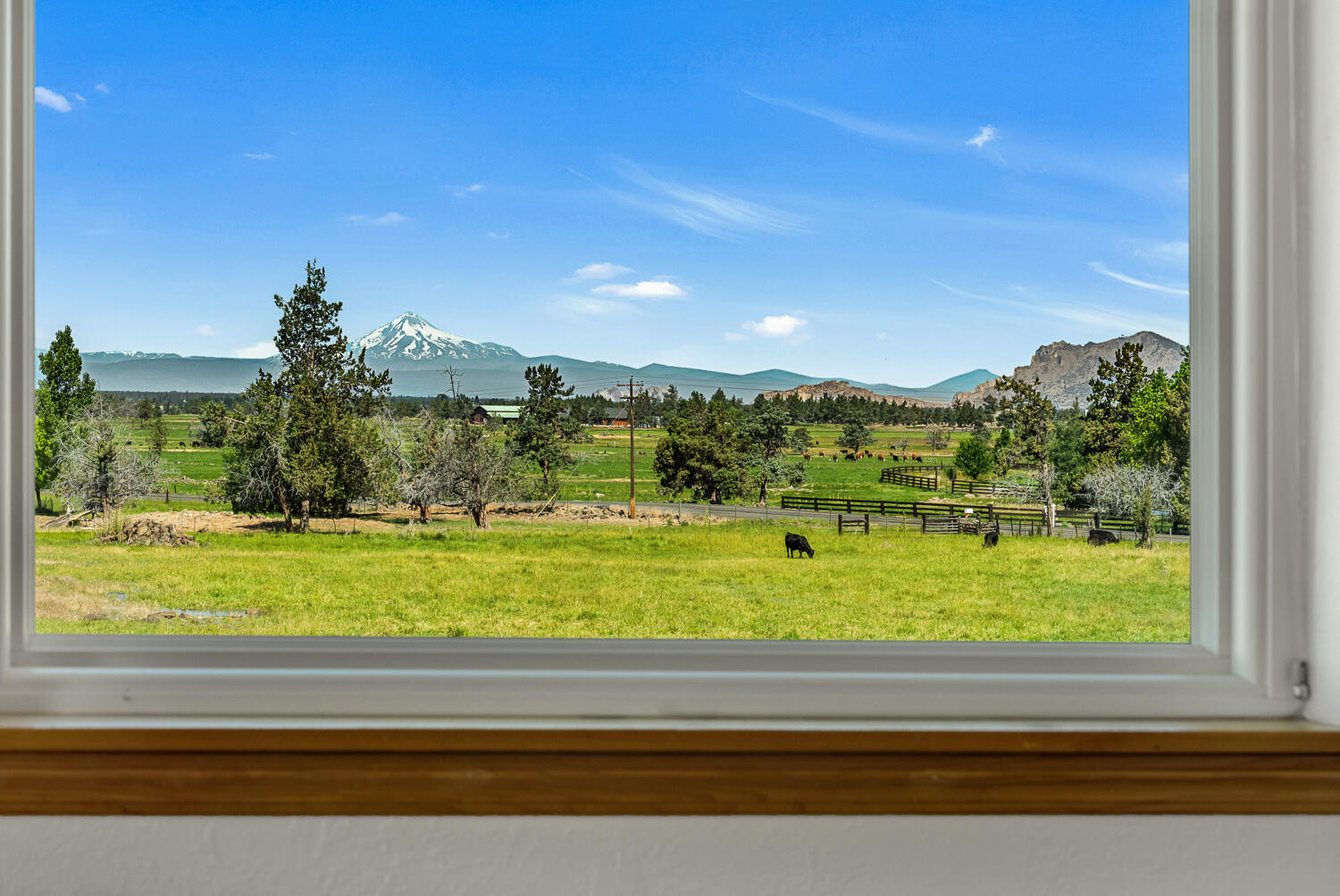 10934 Fleming Road Powell Butte, OR 97753 - Photo 21 of 56 Gallery Image 21