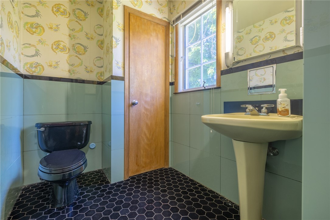 170 Edgemoor Road Brighton, NY 14618 - Photo 40 of 50