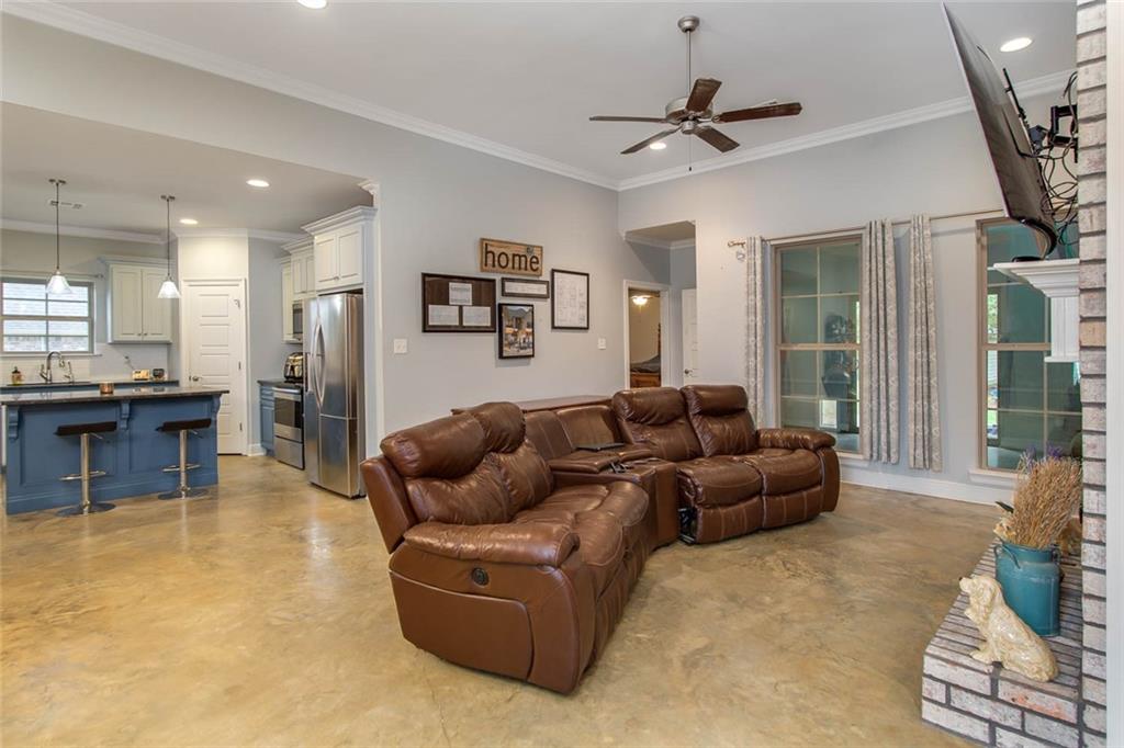 138 Coach Road Ball, LA 71405 - Photo 4 of 18 Gallery Image 4