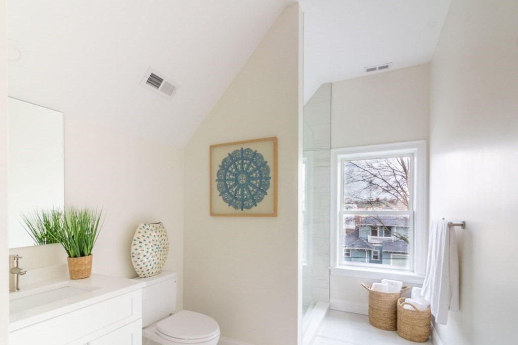 36 Murray Hill Road Boston, MA 02131 - Photo 20 of 30 Gallery Image 20