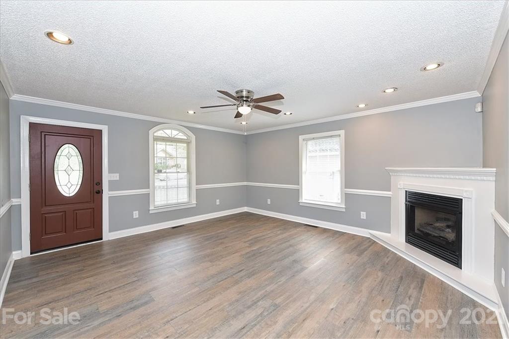 142 Pheasant Ridge Circle York, SC 29745 - Photo 4 of 38 Gallery Image 4