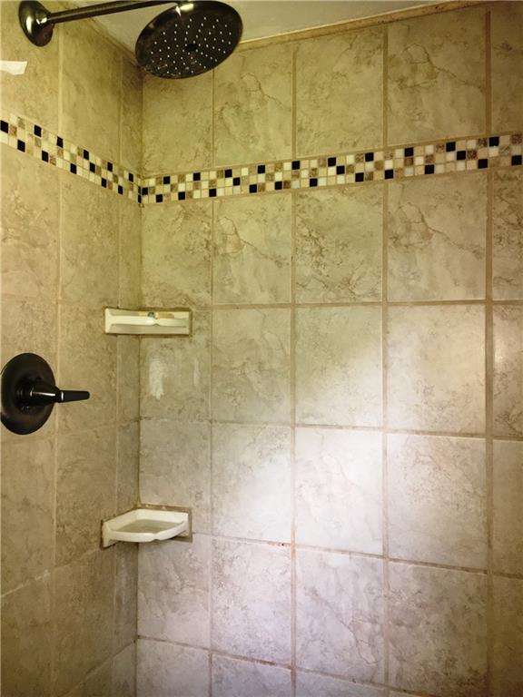 483 Tivoli Road Pittsburgh, PA 15239 - Photo 12 of 24 Gallery Image 12
