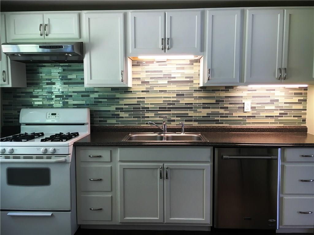 483 Tivoli Road Pittsburgh, PA 15239 - Photo 7 of 24 Gallery Image 7