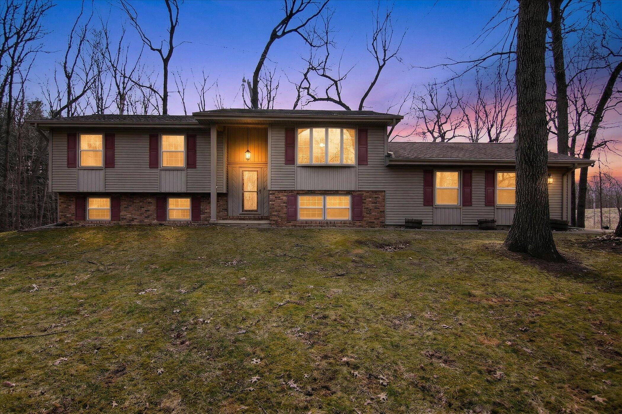 8625 Abbey Road Jackson, MI 49201 - Photo 1 of 69 01-8625-Abbey-Rd-WindowStill-Photography