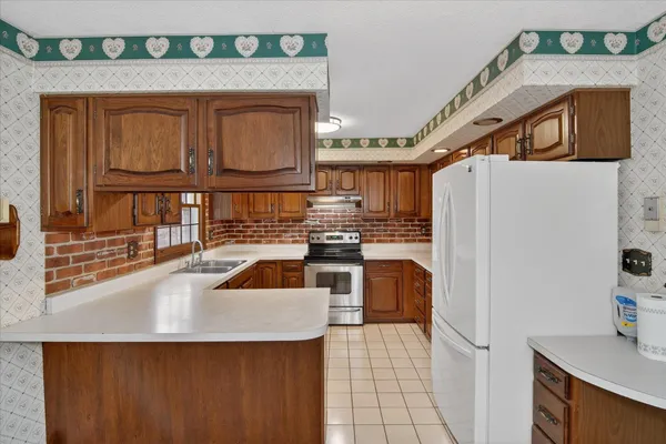 $349,900 | 8625 Abbey Road, Jackson, MI 49201