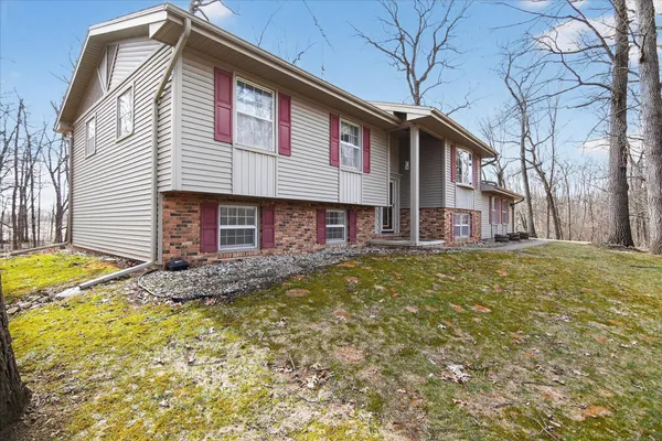 $349,900 | 8625 Abbey Road, Jackson, MI 49201