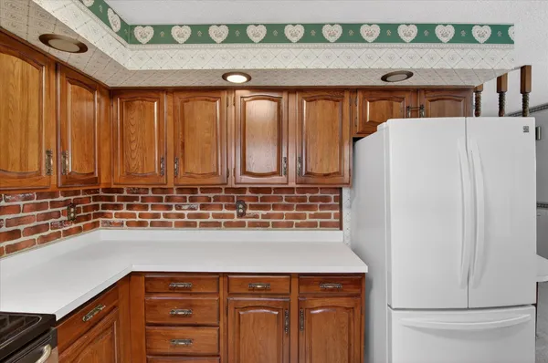 $349,900 | 8625 Abbey Road, Jackson, MI 49201