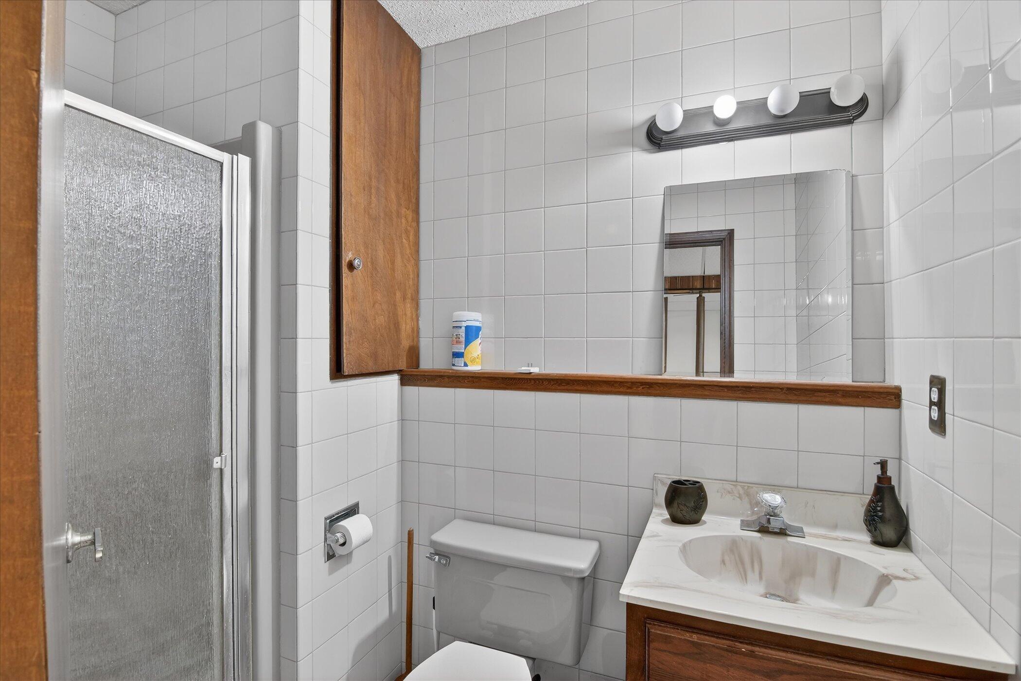 8625 Abbey Road Jackson, MI 49201 - Photo 41 of 69 41-8625-Abbey-Rd-WindowStill-Photography