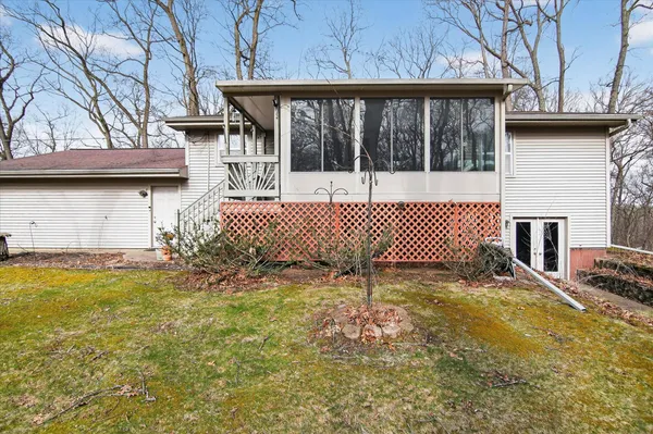 $349,900 | 8625 Abbey Road, Jackson, MI 49201
