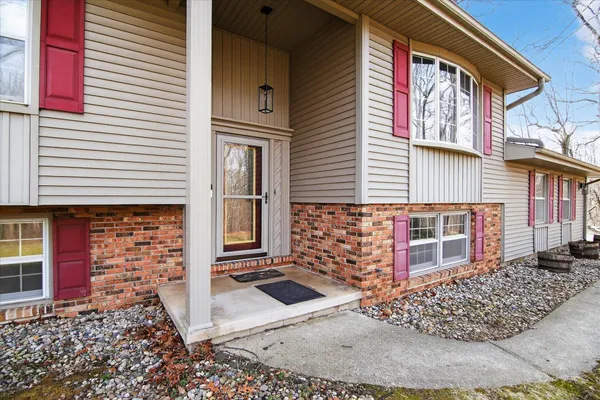 $349,900 | 8625 Abbey Road, Jackson, MI 49201