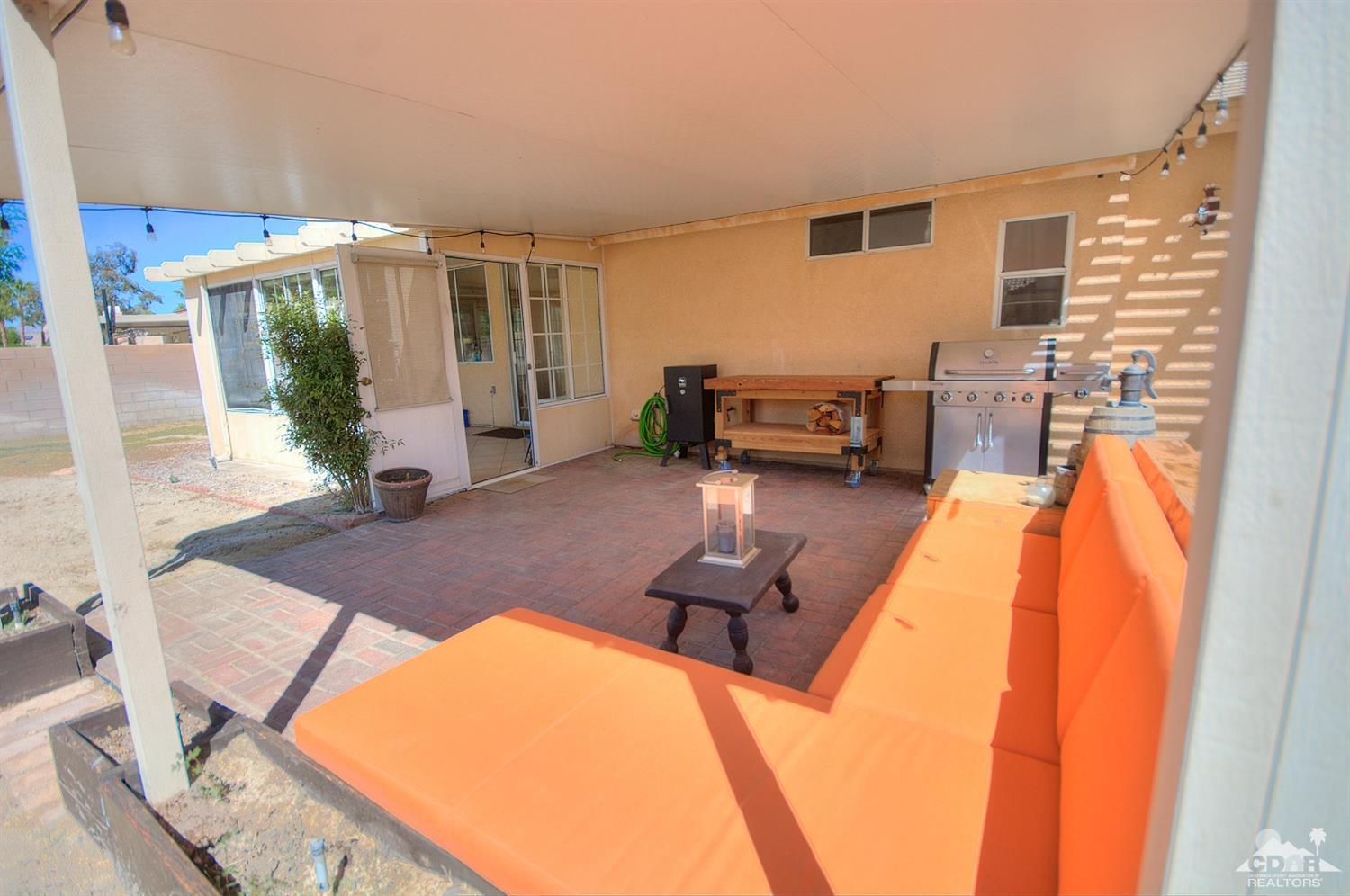 68237 Pasada Road Cathedral City, CA 92234 - Photo 25 of 30 a living room with furniture
