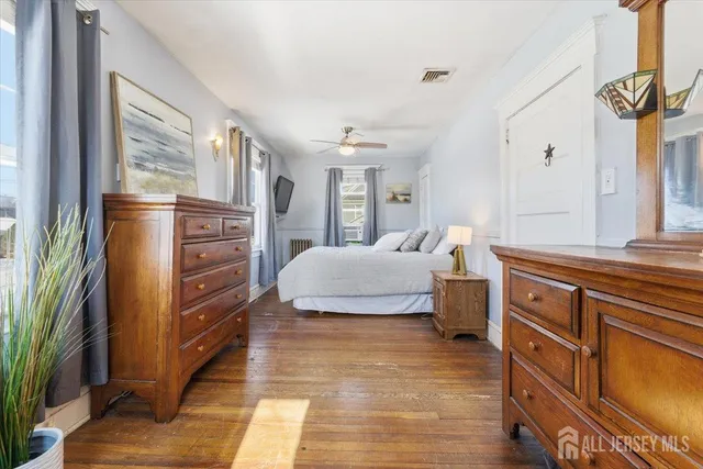 $500,000 | 554 Barron Avenue, Woodbridge, NJ 07095