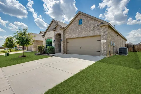 $369,900 | 11237 Blaze Street, Aubrey, TX 76227
