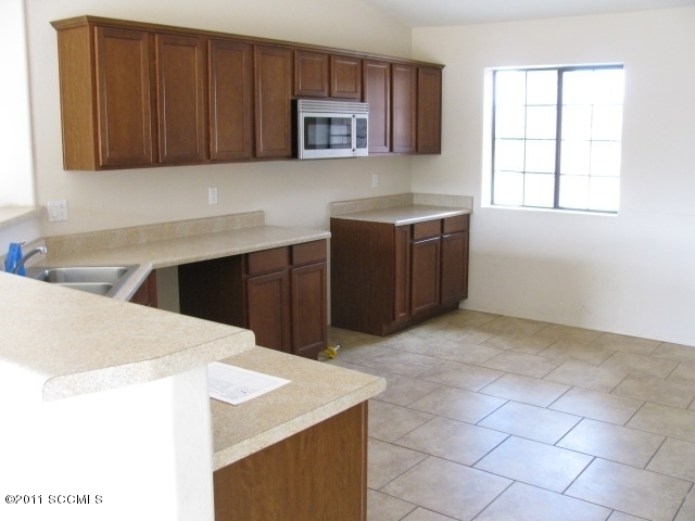 118 Circulo Penjamo Rio Rico, AZ 85648 - Photo 11 of 31